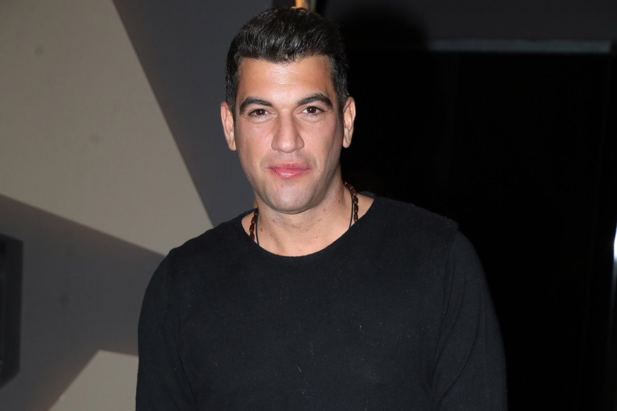 Μάνος Ιωάννου: Στα γενέθλιά του ο Πέτρος Φιλιππίδης – «Δεν μπορεί ο άνθρωπος να βγαίνει έξω;»