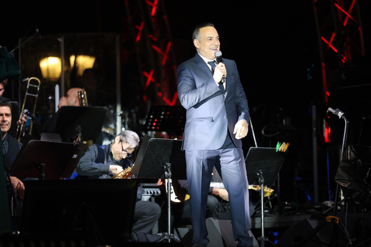 Κρατερός Κατσούλης: «Δεν έχω μιλήσει με την Κατερίνα Καραβάτου για τον ΑΝΤ1 – Σας κάνει φοβερή εντύπωση ε;»