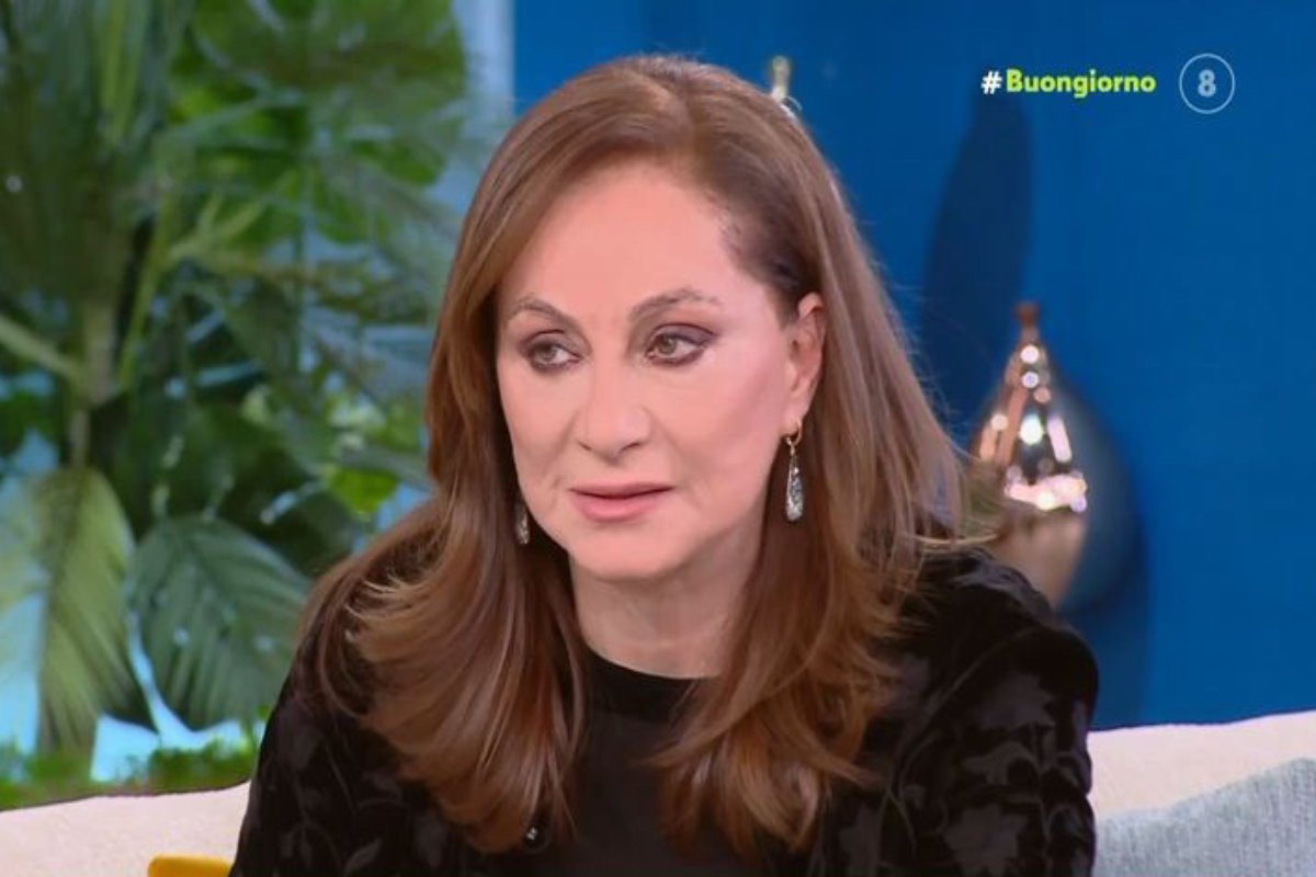 Φιλαρέτη Κομνηνού: «Έχει τύχει να με παρακολουθούνε – Τηλέφωνα, κλάματα, αχ Θεε μου…»