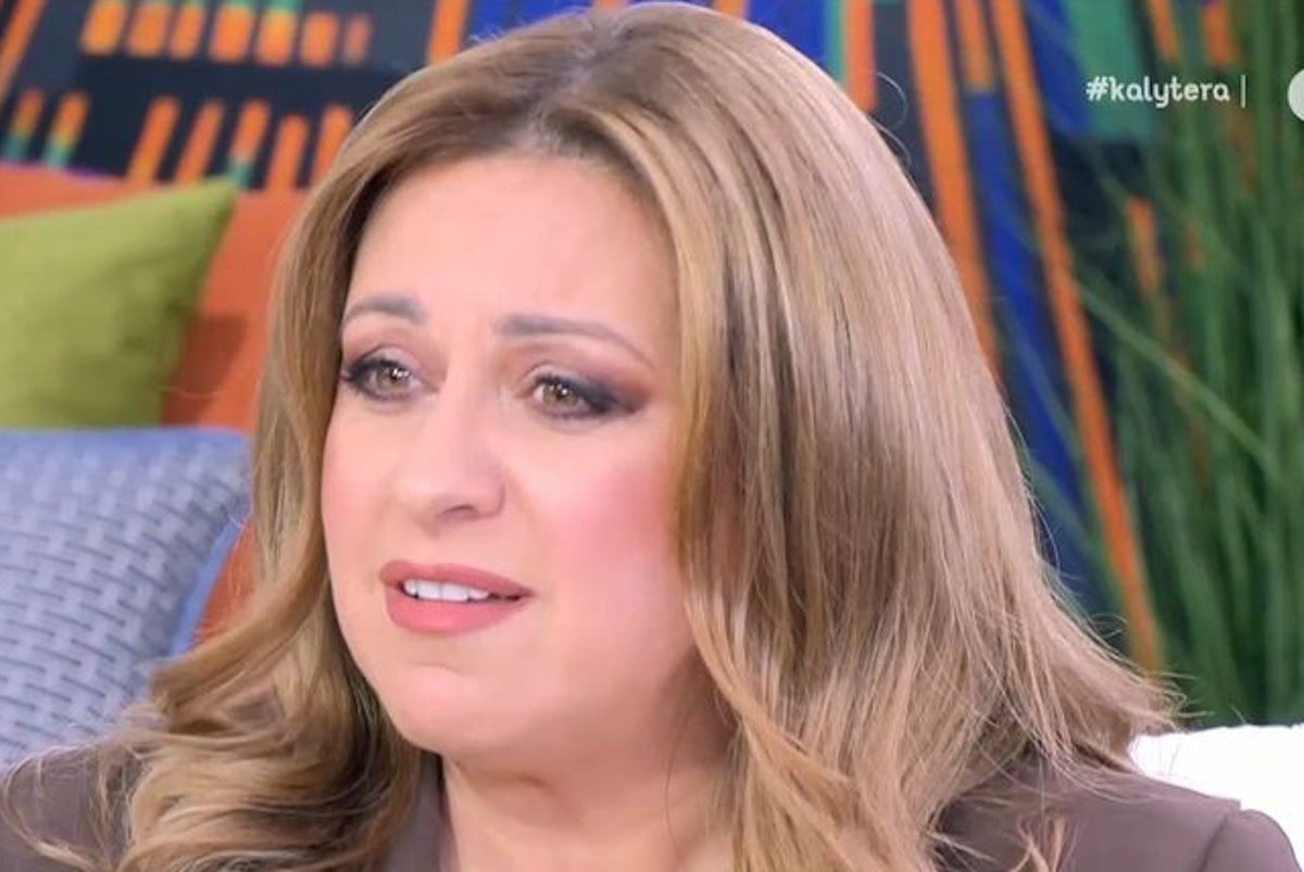 Ευαγγελία Μουμούρη: «Δεν μπορώ να είμαι η μητέρα της κόρης του συντρόφου μου – Έχει μητέρα»