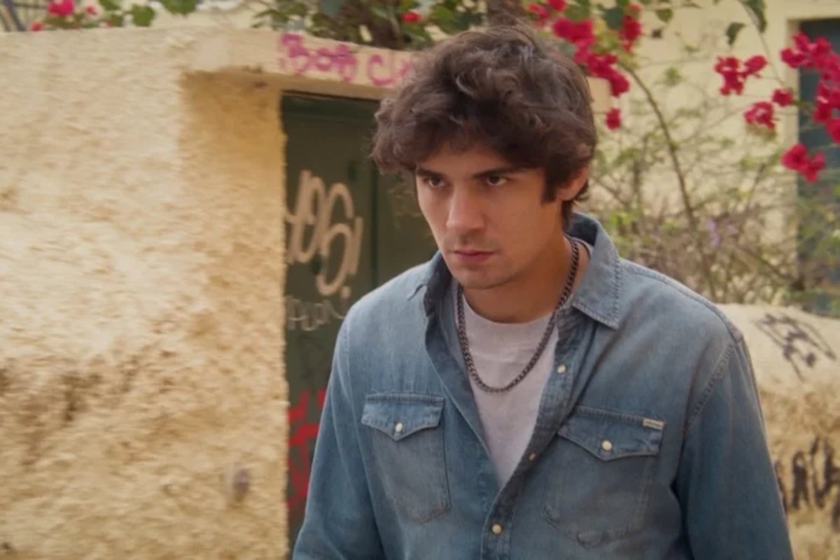 Να μ’αγαπάς: Στο στόχαστρο του X ο Λευτέρης – «Αντί να τους ευχαριστείς βρε κ@λ@παιδο»