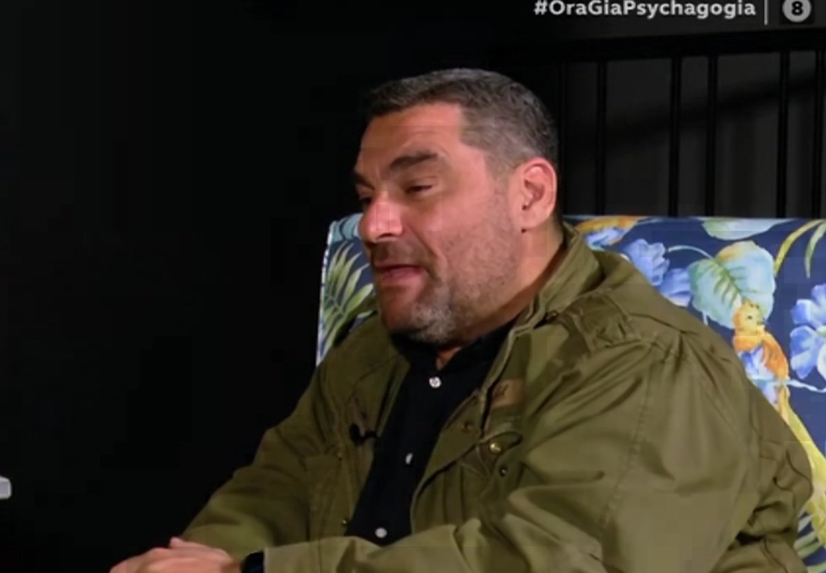 Μάνος Νιφλής για Ελισάβετ Μουτάφη: «Τρώει βρισίδι από haters για τον ρόλο της»