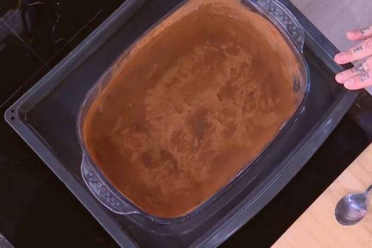 Πουτίγκα σοκολάτας με κακάο από τον Δημήτρη Σκαρμούτσο