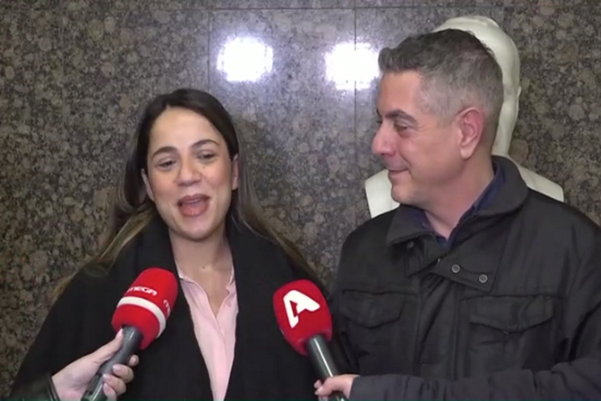 Ευλαμπία Ρέβη: Η πρώτη έξοδος από το μαιευτήριο, τα λόγια συγκίνησης και η αναφορά στη δικαστική διαμάχη με τον ΣΚΑΪ
