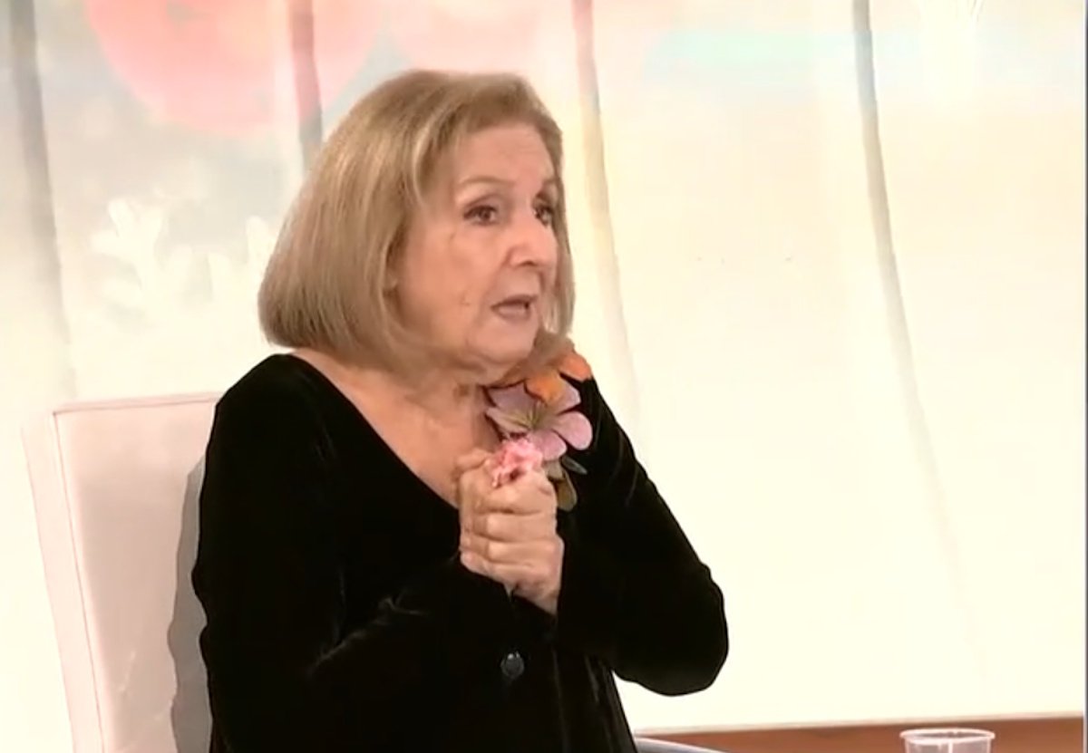 Κάρμεν Ρουγγέρη: «Κρατώ όσο μπορώ χαμηλότερα το εισιτήριο στις παραστάσεις – Άλλοι το βάζουν πιο ακριβά»