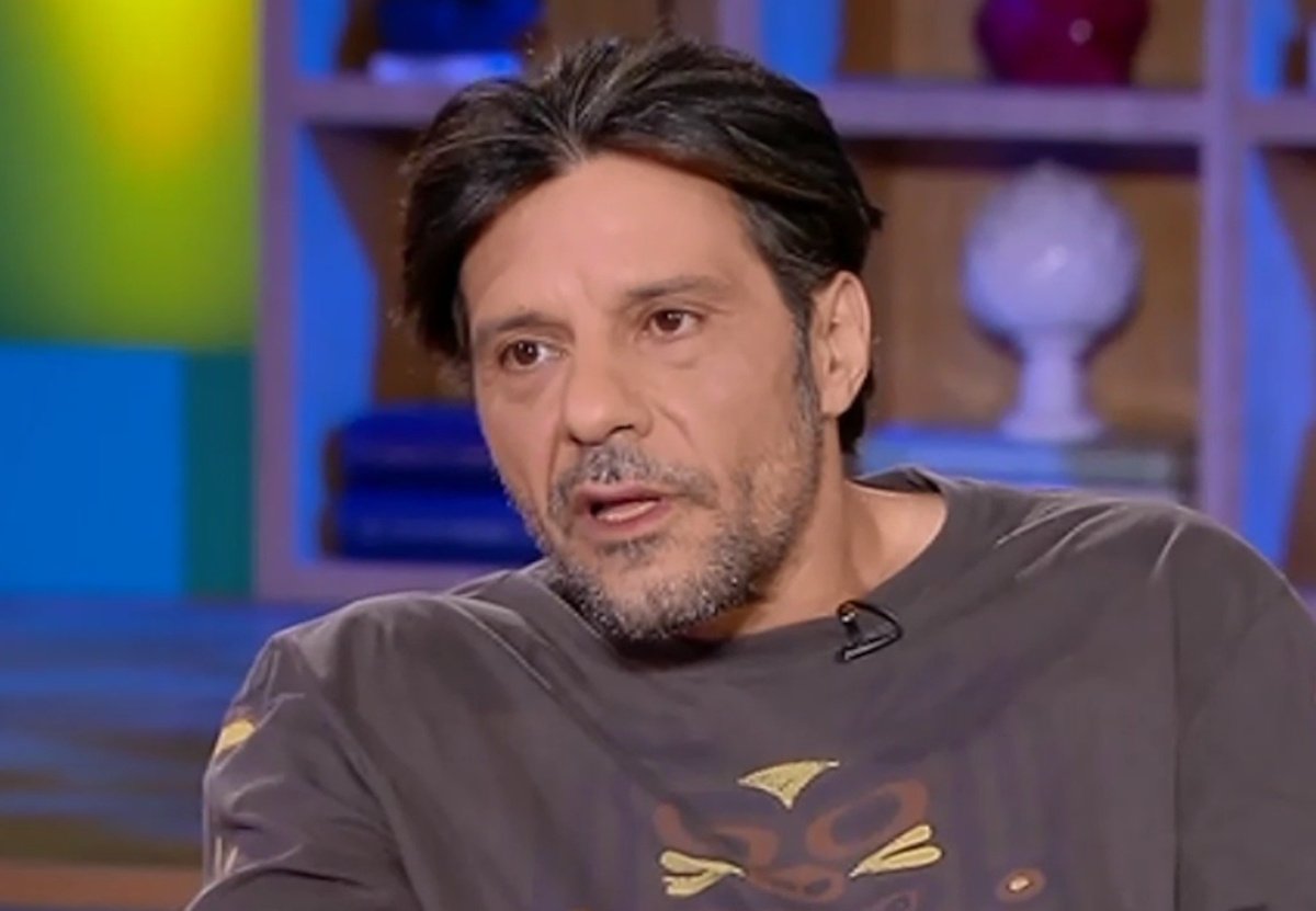 Γιώργος Σεϊταρίδης για τη σύζυγό του: «Με ερωτεύτηκε – Εγώ ήθελα να γίνει ο γάμος πιο γρήγορα»