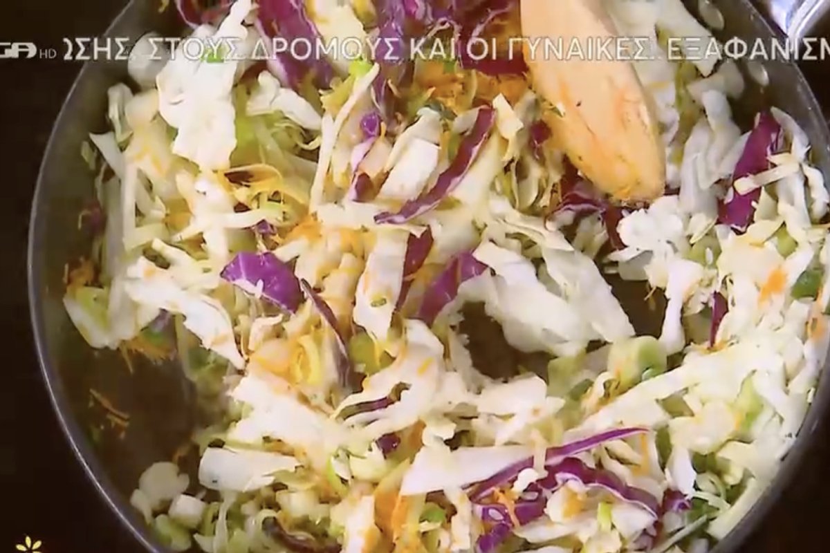 Συνταγή: Λαχανόρυζο λεμονάτο με πράσο και φρέσκα κρεμμύδια του Δημήτρη Σκαρμούτσου