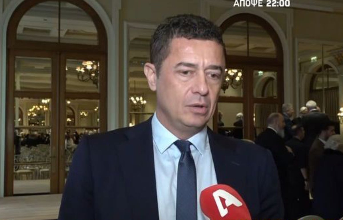 Αντώνης Σρόιτερ: «Δεν έχω επικοινωνήσει με το περιβάλλον της Σίας Κοσιώνη – Τα “μασάει” η Σία αυτά»