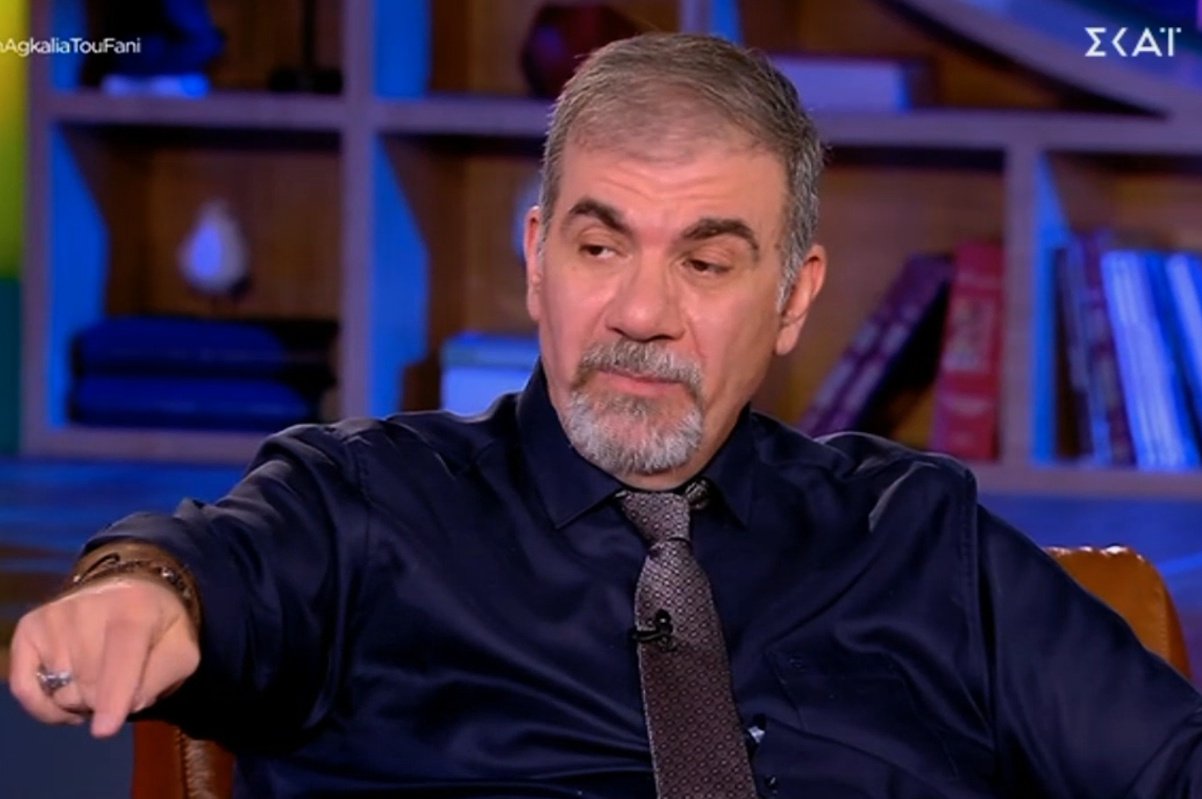 Δημήτρης Σταρόβας: Η επική ατάκα μετά την καζούρα για τη φωτογράφιση στο Playboy –  «Εγώ φταίω που ήρθα!»