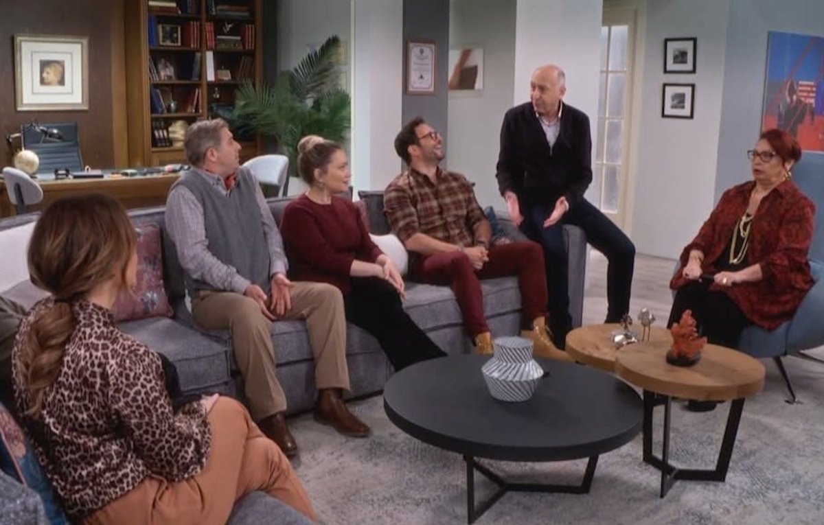 Το σόι σου: Σε ταραχή η Αλεξάνδρα με τον «αστροναύτη» Άρη και το Χ κυλιέται στα πατώματα – «Θα φύγεις μπουμπούκι και θα γυρίσεις με μασέλα»