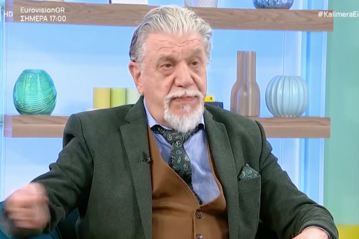 Γιάννης Βούρος: «Με το να κάτσεις απ’ έξω και να πετροβολάς τα τζάμια του κράτους και της εξουσίας…»