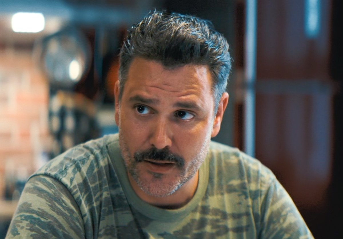 Γιατί ρε πατέρα;: O Μιχαήλος ζητά από τα 3 αδέρφια να συναντηθούν λίγο πριν φύγει στο εξωτερικό