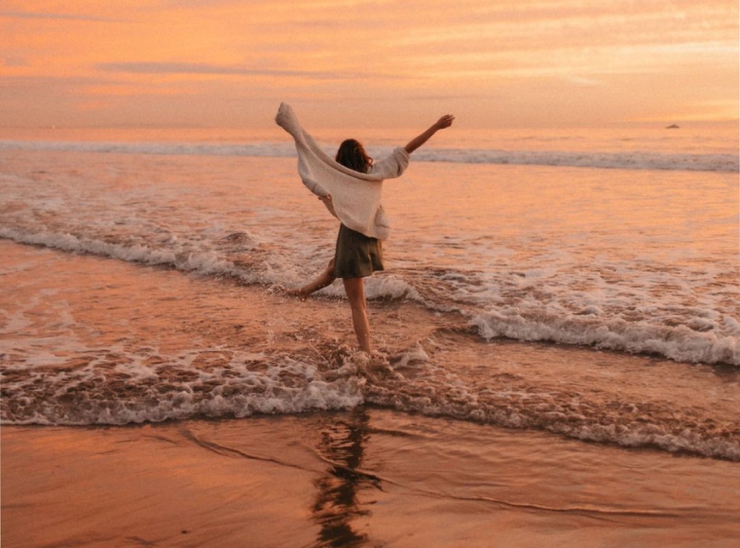 Ο κανόνας των 48 ωρών: Το hack που σε βγάζει από το «σκέφτομαι» και σε πάει στο «κάνω»