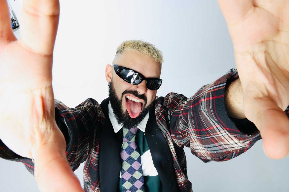 Akylas: «Δεν φανταζόμουν ποτέ πως τα 27 μου θα έμοιαζαν έτσι. Είναι τρελό!»