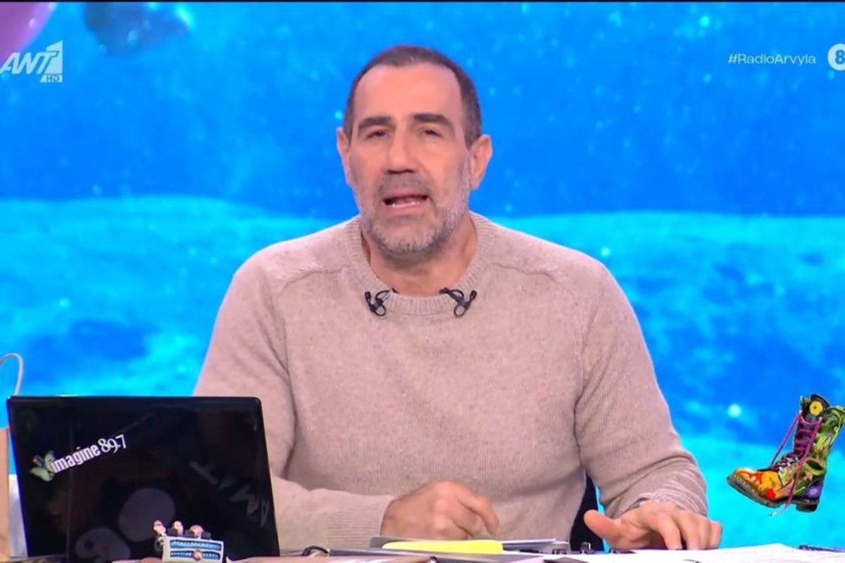 Ράδιο Αρβύλα: Η αναφορά στο χθεσινό «απρόοπτο» – «Σήμερα είναι μια καλή ημέρα, έχουμε ρεύμα!»