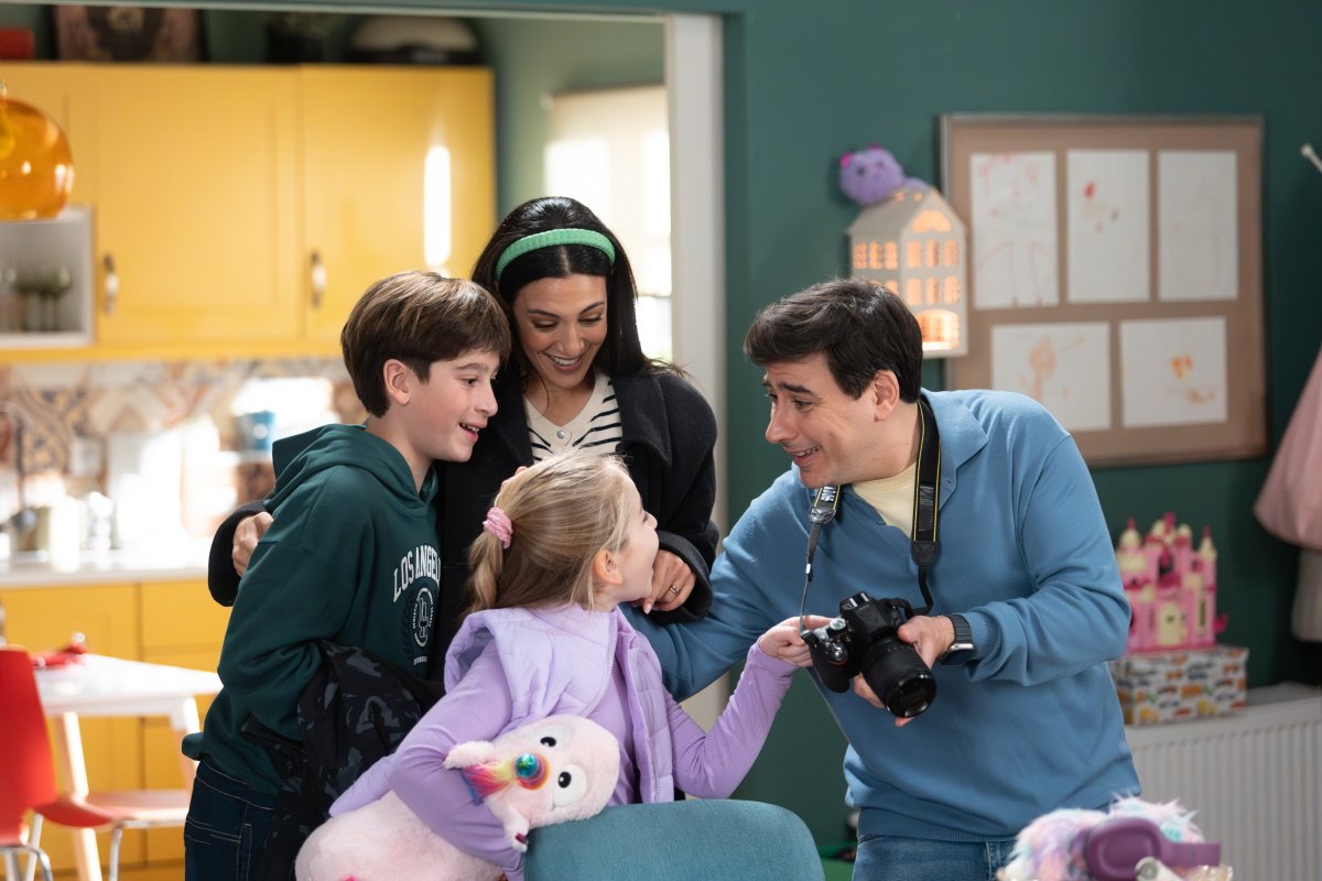 Έχω παιδιά: Νέα επεισόδια και περισσότερες μέρες προβολής για την κωμική σειρά του Mega