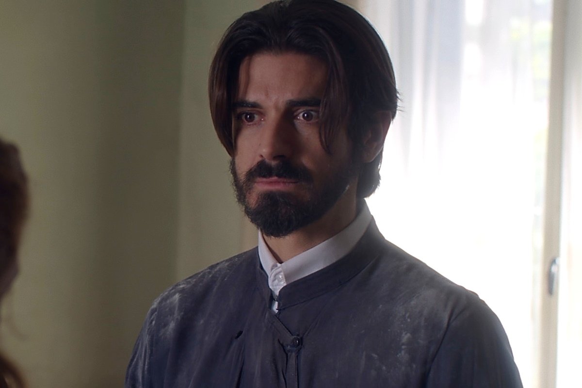 Δημήτρης Γκοτσόπουλος: Έδωσε mega spoiler για τον Άγιο έρωτα – Η εμφάνιση του πατέρα του και η συγκινητική στιγμή της επανένωσης