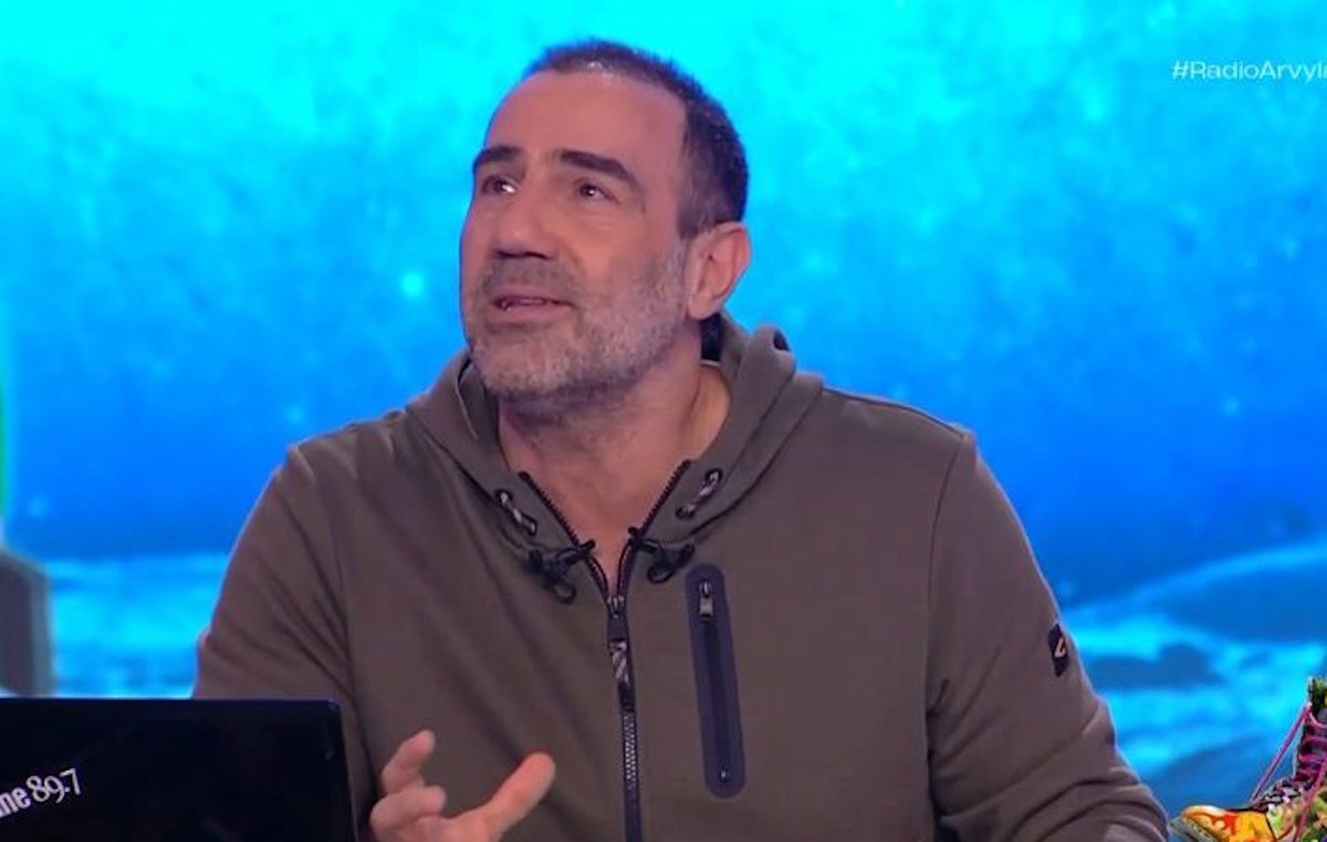 Ενοχλημένος ο Αντώνης Κανάκης: «Άφησαν το Ράδιο Αρβύλα χωρίς ρεύμα»