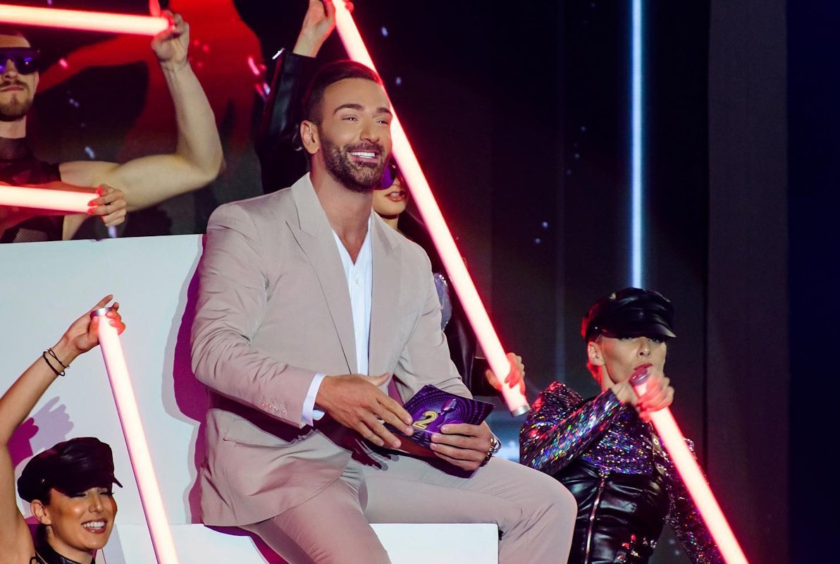 Νίκος Κοκλώνης: Άναψε φωτιές η selfie του με τον viral Gio Kay – Δείτε το στιγμιότυπο