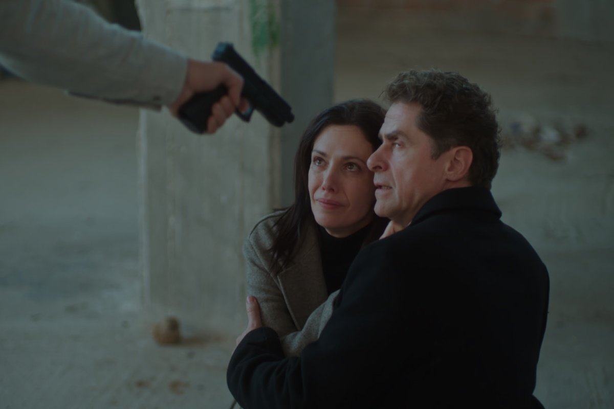 Μια νύχτα μόνο επεισόδια 37-40: Ο Οδυσσέας σώζει την Αρετή από τον εμμονικό φωτογράφο