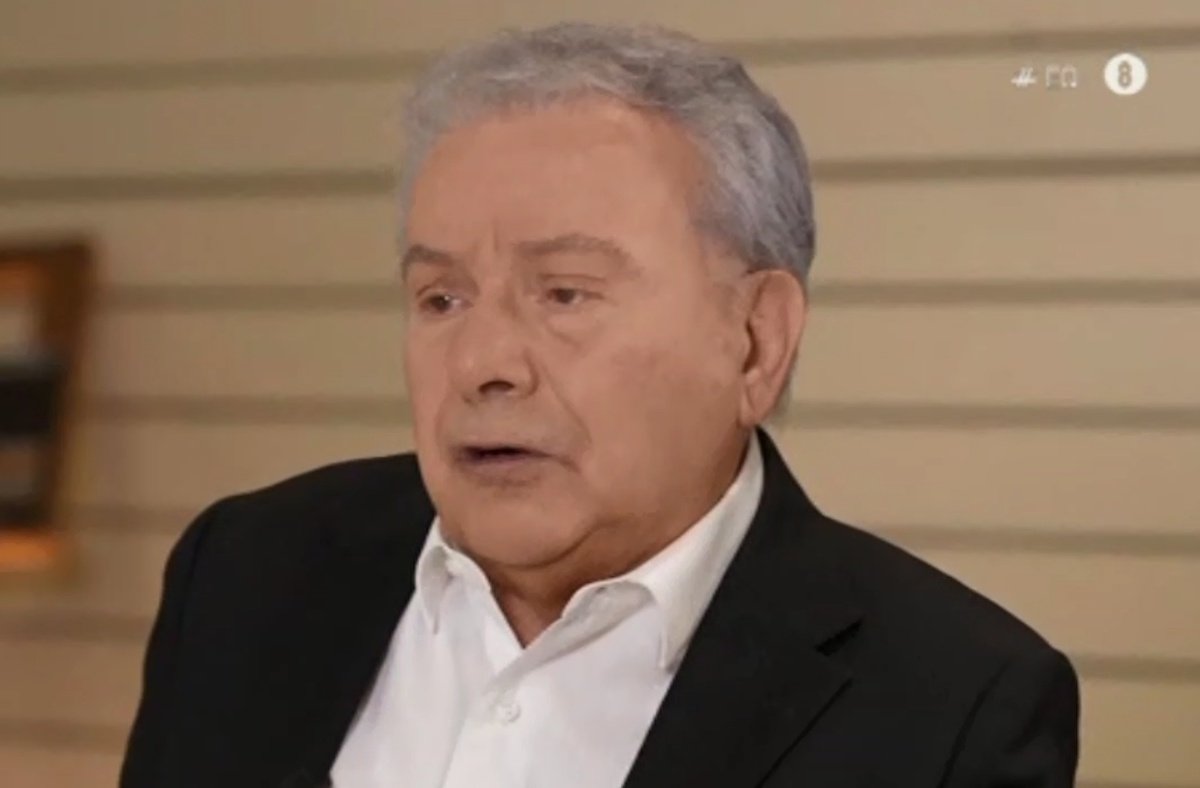 Μανώλης Μητσιάς: «Με τη σύζυγό μου ήταν κεραυνοβόλος έρωτας – Με στήριξε με μαγαζάτορες της πλάκας που…»