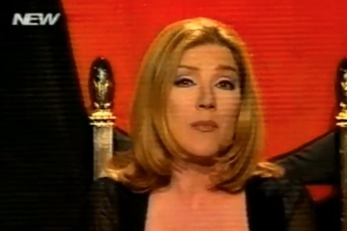 Ερωτοδικείο: Η πιο cult «δίκη» της ελληνικής τηλεόρασης – Οι επικοί καβγάδες Mr Μπούτια, Εθνικού Star και Ελένης Λουκά