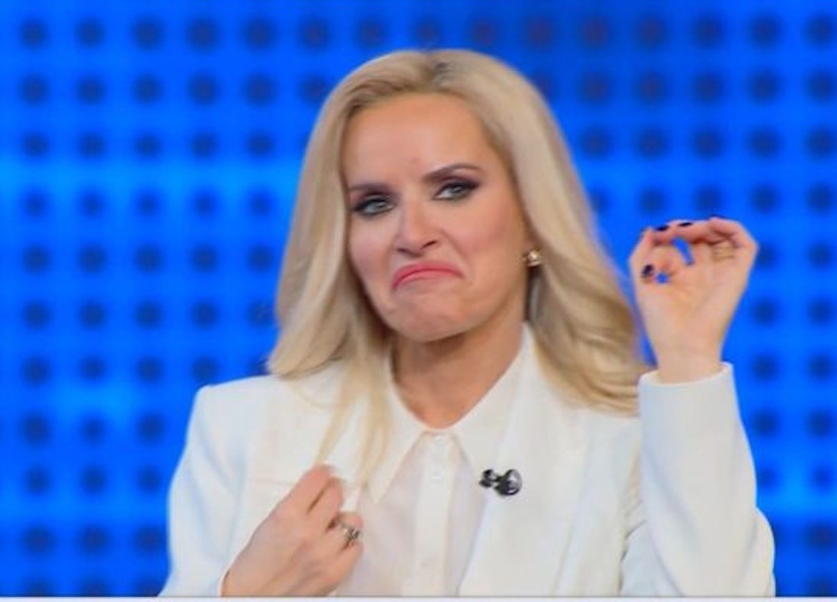 The Chase – Μαρία Μπεκατώρου: «Θες και σ@ξ τώρα εσύ – Τους λυπάμαι αυτούς που είναι ευτυχισμένοι 6-9 τι πρωί»