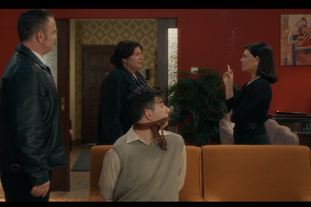 Porto Leone 3/2: Η Ασημίνα αποκαλύπτει στην Αλεξάνδρα την εγκυμοσύνη της Λένας 