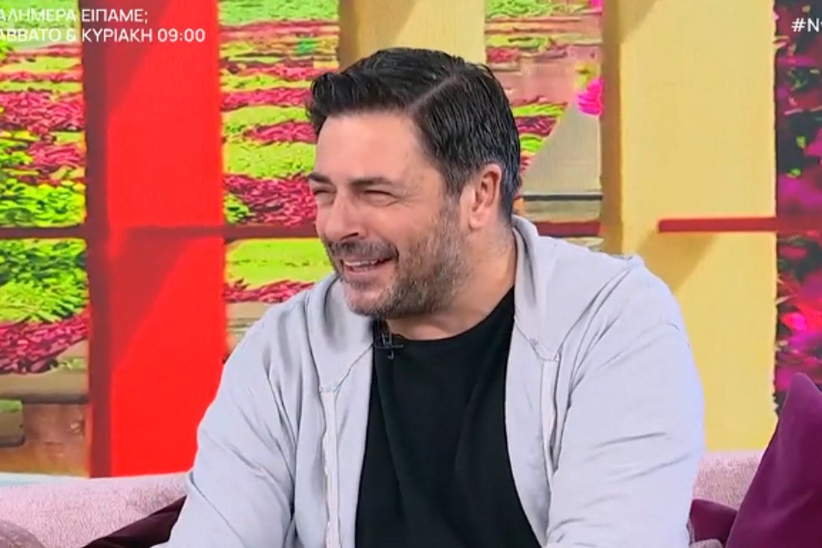 Γιώργος Χειμωνέτος: «Το μεγάλο μπαμ έγινε με τη Ρούλα Κορομηλά» – Η αποκάλυψη για την τηλεοπτική του πορεία