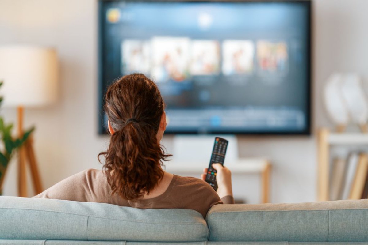 Γιατί οι τηλεθεατές εξακολουθούν να προτιμούν τις παλιές ελληνικές σειρές;