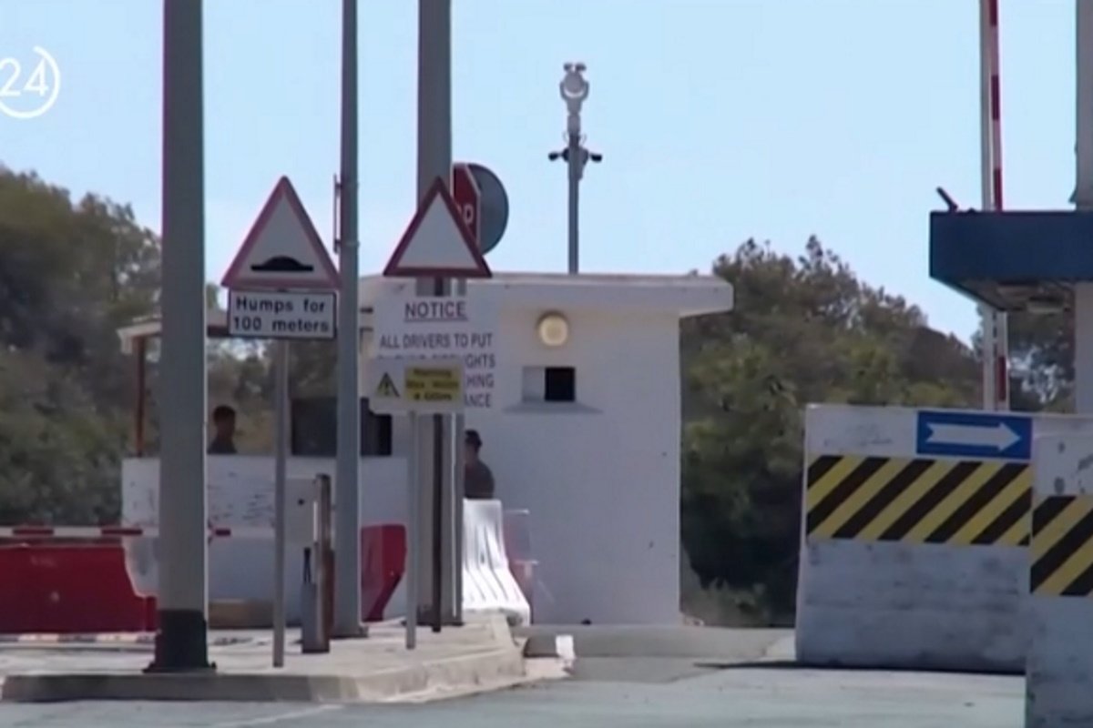 Κύπρος: Ηχούν ξανά οι σειρήνες στο Ακρωτήρι – Απογειώθηκαν μαχητικά αεροσκάφη