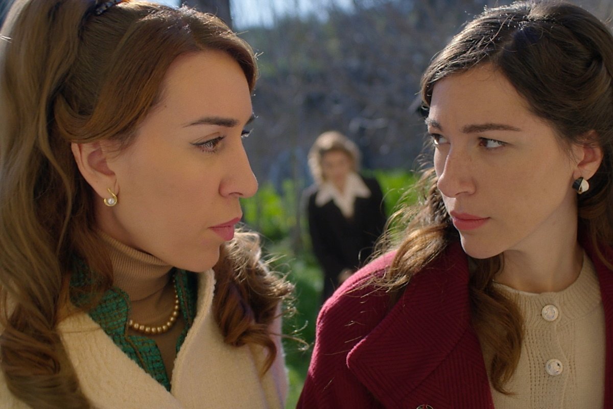 Άγιος έρωτας spoiler: Έκρηξη οργής στο σπίτι της Ελένης – Η αποκάλυψη που φέρνει τα πάνω κάτω