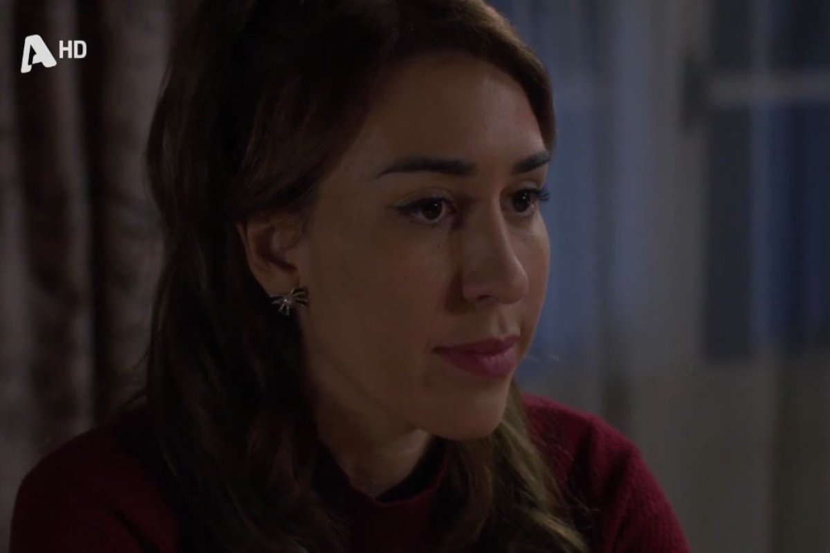 Άγιος Έρωτας: Η εξομολόγηση της Ελένης για την Άννα έκανε το X να «λιώσει» – «Ταχυκαρδία όταν τη βλέπω…»