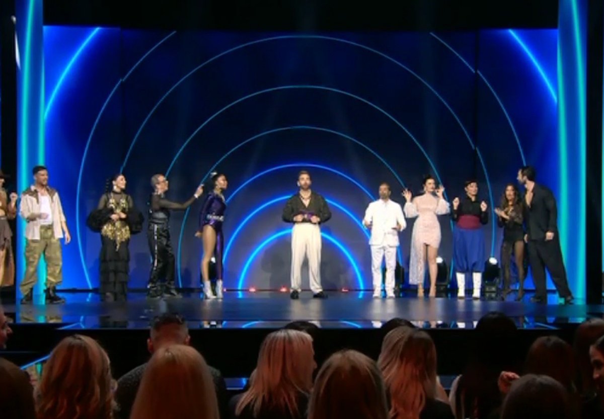 J2US: Απέσπασαν χαμηλή βαθμολογία και τελικά αποχώρησαν