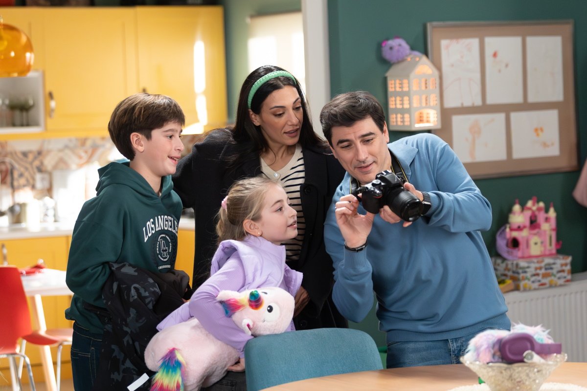 Έχω παιδιά 3/3: Κλασικό υπαρξιακό άγχος κάθε γονιού – «Τι θα θυμούνται τελικά τα παιδιά μας από εμάς;»