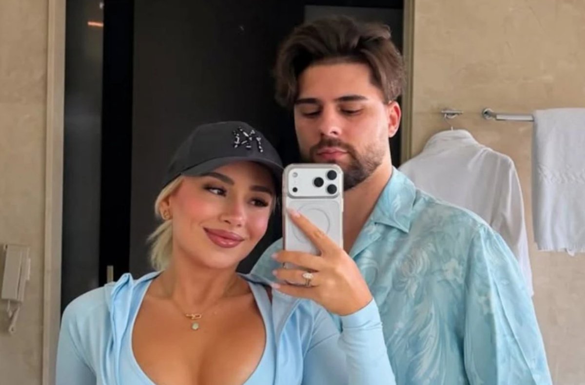 FY – Αλεξία Κεφαλά: Matchy matchy ποζάρουν αγκαλιά στον φακό!