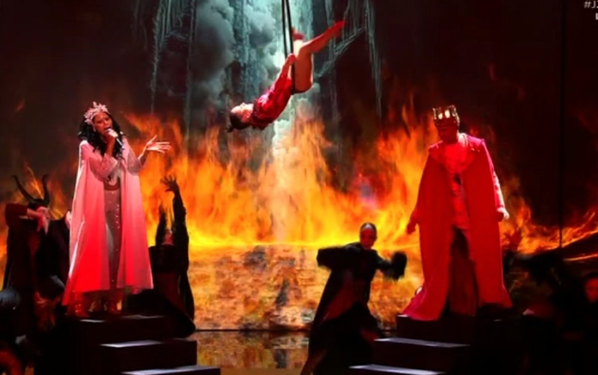 J2US: Επική εμφάνιση Γαβαλά και Shaya – «Το παλέψατε»