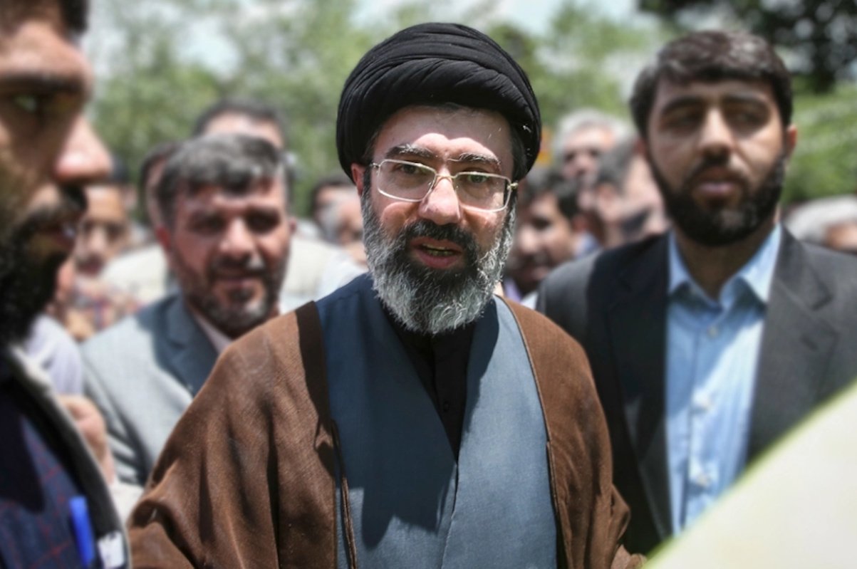 Ιράν: Νέος ανώτατος θρησκευτικός ηγέτης ο Μοτζτάμπα Χαμενεΐ