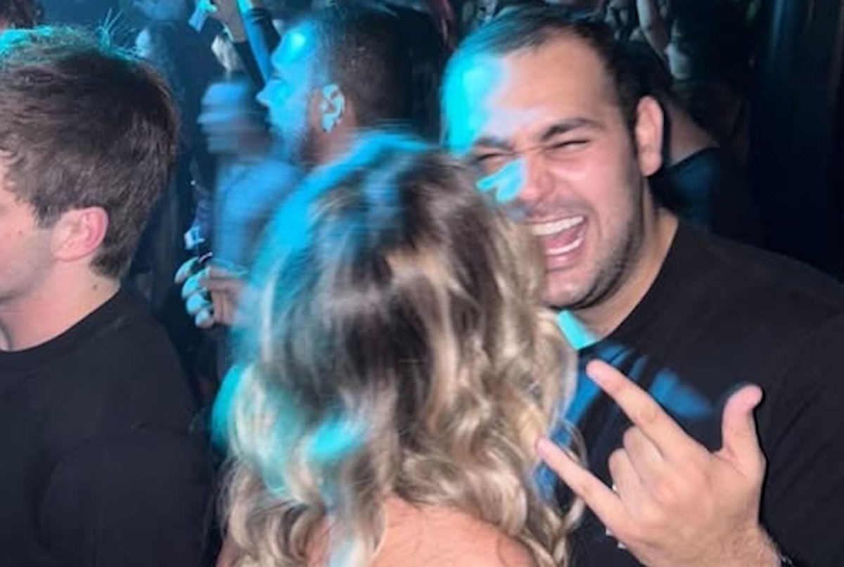 Ο Χρίστος Κούγιας έκλεισε τα 24 – Το γλέντι σε νυχτερινό κέντρο