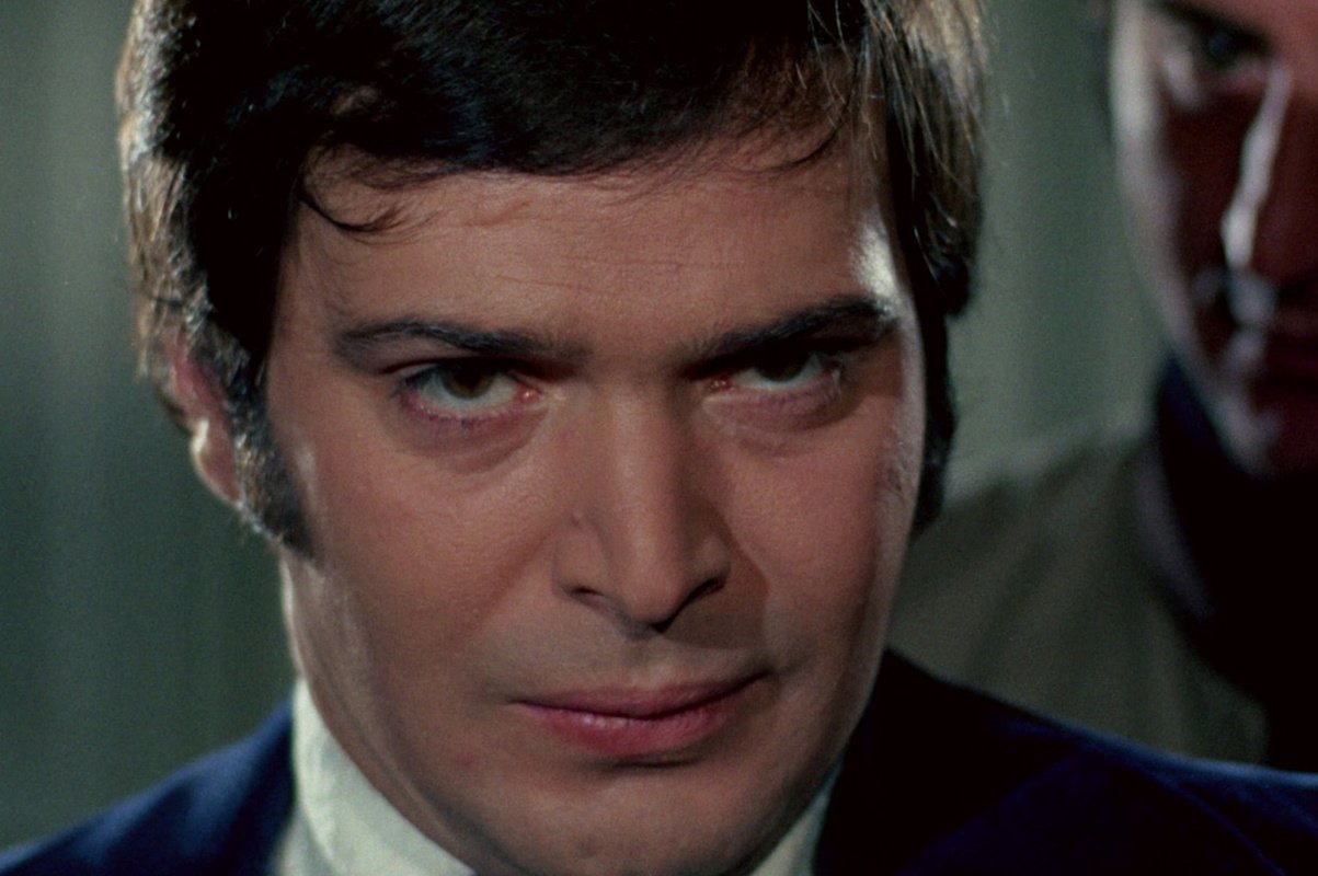 Ο ΣΚΑΪ αποχαιρετά τον Γιώργο Μαρίνο με την προβολή της ταινίας «ΟΚ, Φίλε»