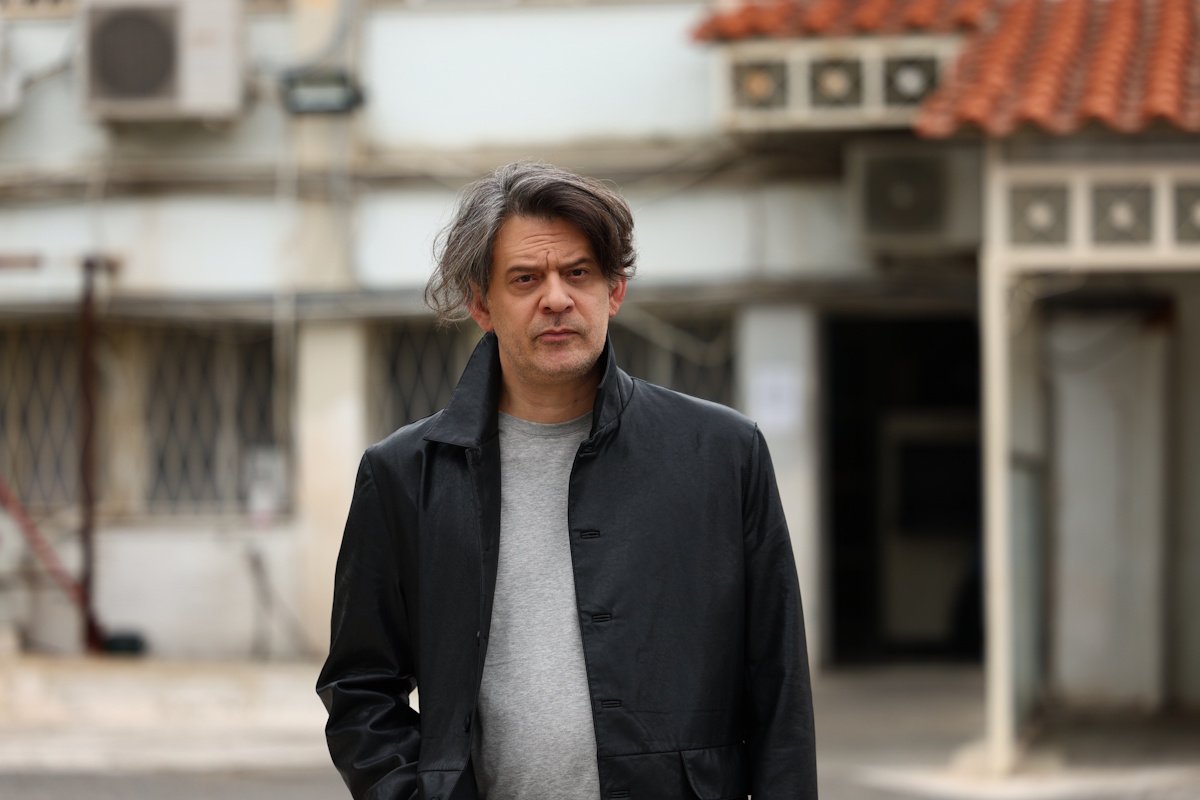 Να μ΄αγαπάς: Ο Γιάννος Περλέγκας μπαίνει στη σειρά και αναστατώνει τη Ζωή!