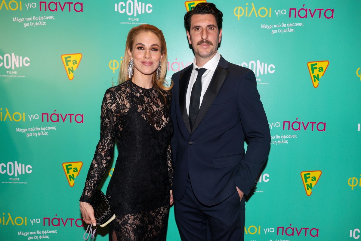 Ντορέττα Παπαδημητρίου: Μαζί με τον Γιώργο Γεροντιδάκη στην πρεμιέρα του «Φίλοι για Πάντα» – Η απάντηση για τη σχέση τους