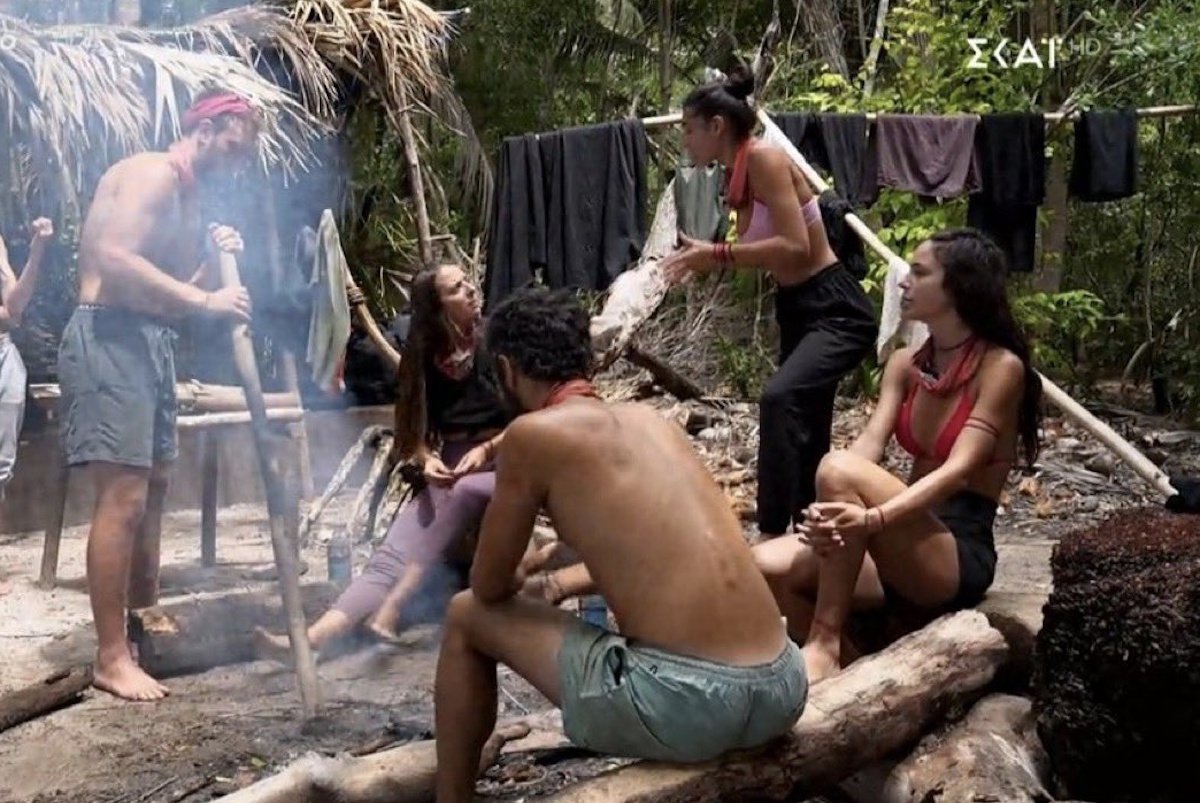 Survivor – Χ: «Ο ορισμός του gaslighting. Ομαδικό πέσιμο στη Μαντίσα και το συζητάνε σαν να μην έγινε τίποτα»