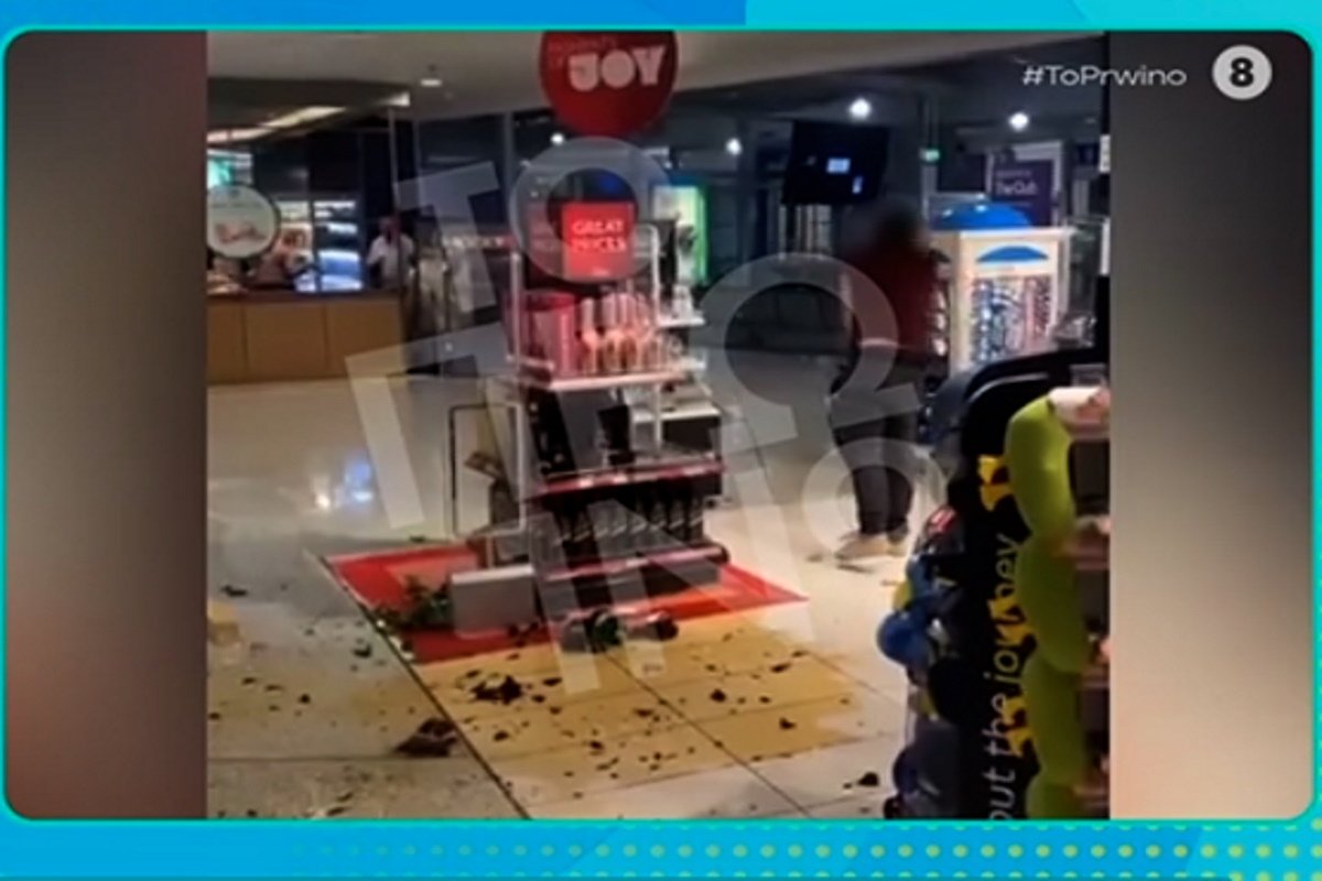 Βίντεο – σοκ: Άνδρας σε αμόκ στο «Ελ. Βενιζέλος» πέταγε μπουκάλια και διέλυσε κατάστημα duty free