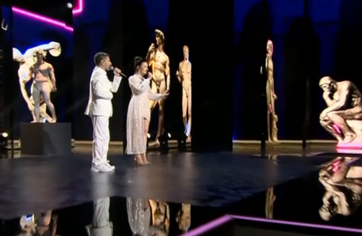 J2US: «Τραγωδία» βρήκε ο Μουρατίδης την εμφάνιση του Βισκαδουράκη – «Δεν σου πήγαινε το τραγούδι»