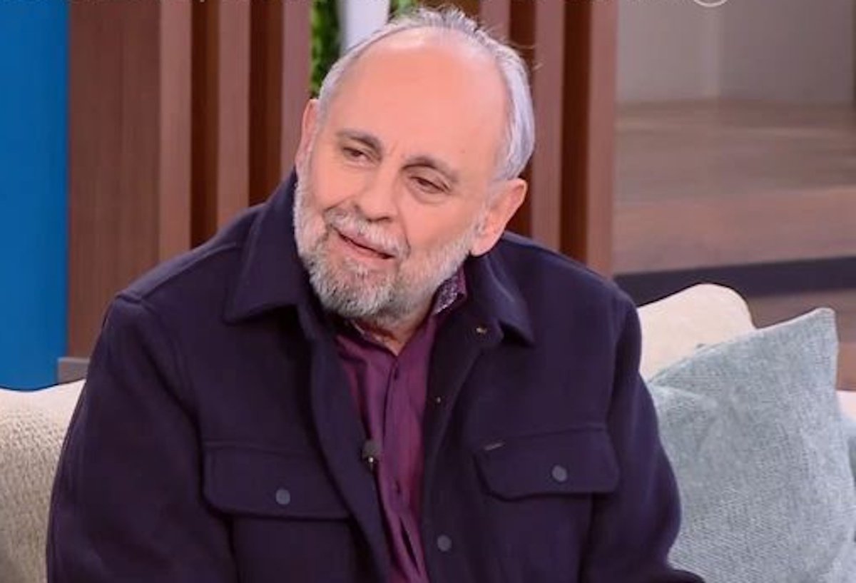 Σωτήρης Χατζάκης: «Ο Νίκος Κούρκουλος μου είπε”αν γυρίσω την πλάτη μου, θα με μαχαιρώσεις ή θα με προστατεύσεις;”»