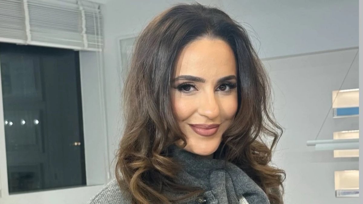 Ξένια Βέρρα για J2US: «Είμαι ευλογημένη που μπήκε ο Νίκος Κοκλώνης στη ζωή μου»