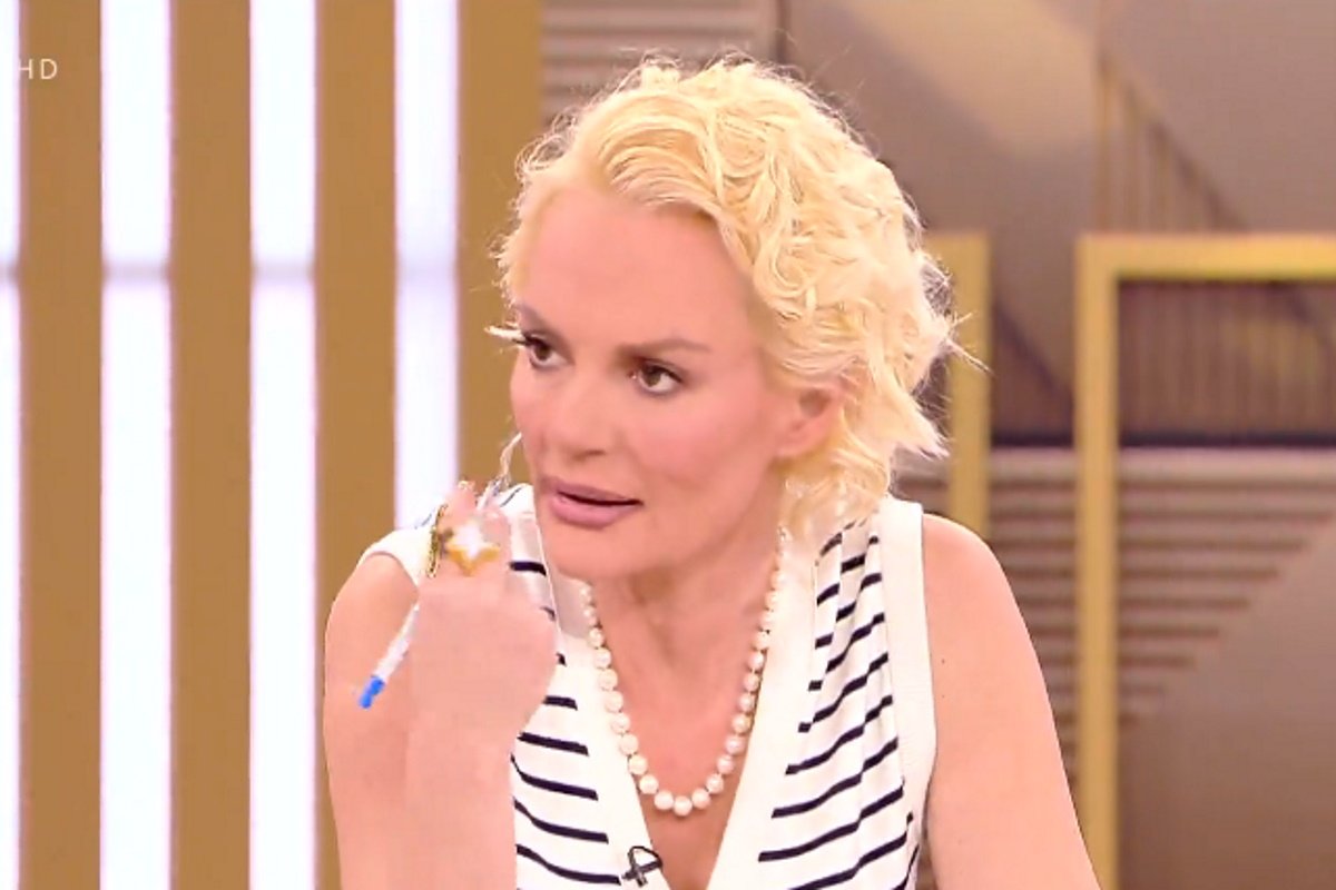 Έλενα Χριστοπούλου: «Stalker φίλης μου, μας είχε ακολουθήσει στο νησί  – Δεν μπορεί να πάει μόνη της ούτε μέχρι το αυτοκίνητο»