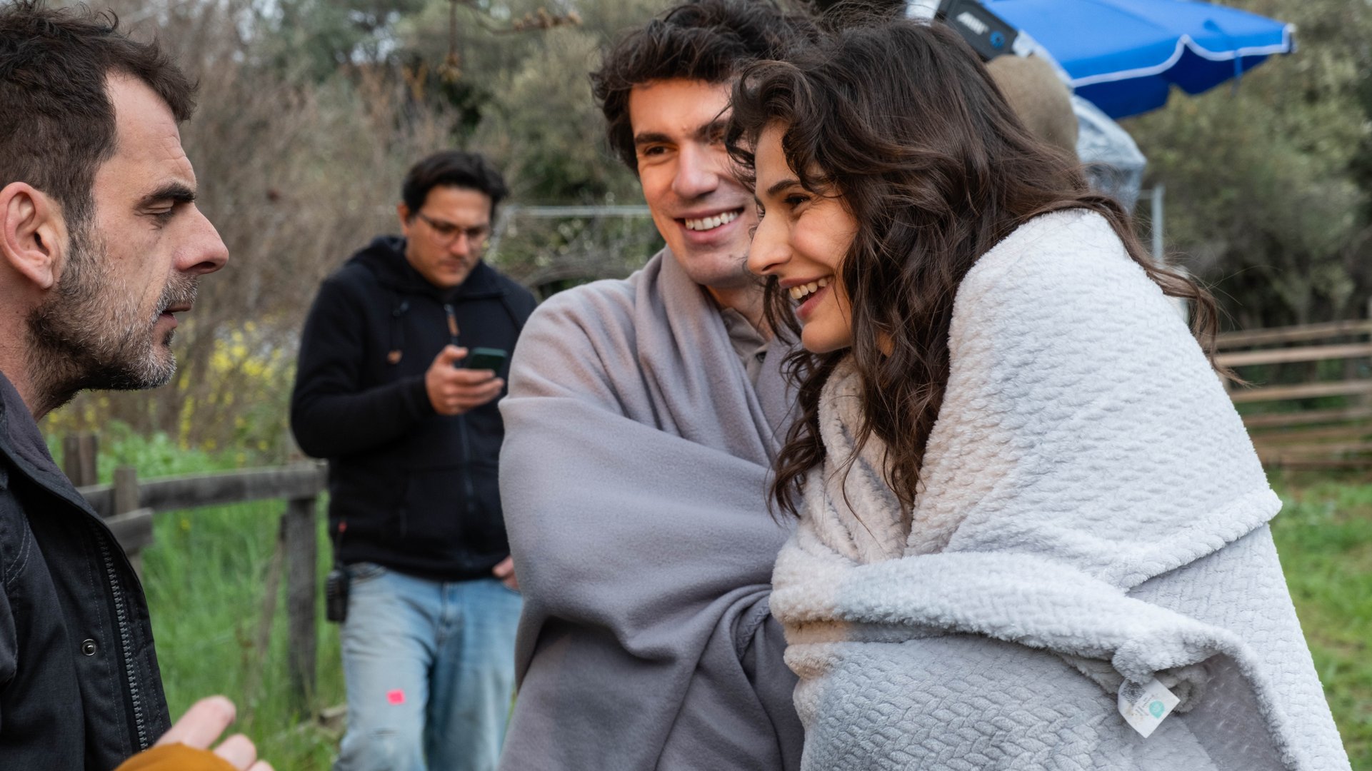 Σύγκρουση: Backstage φωτογραφίες από τα γυρίσματα του νέου ερωτικού δικαστρικού θρίλερ του Mega – Η υπόθεση