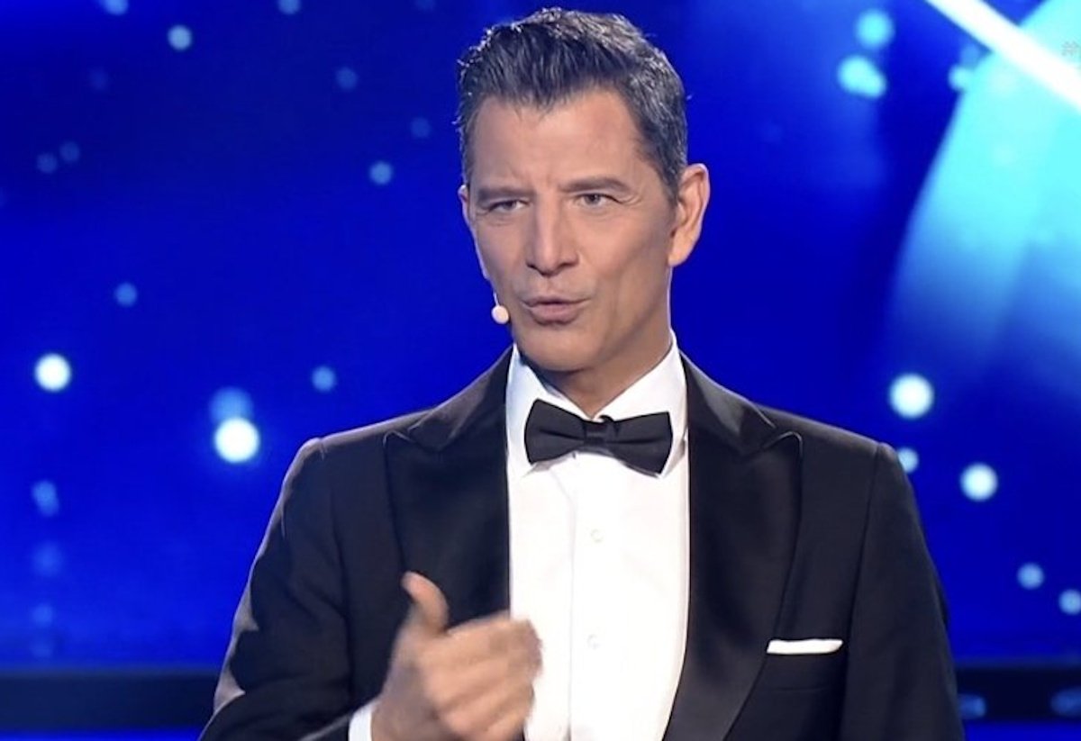 YFSF: Εξεπλάγη το Χ με τον Σάκη Ρουβά – «Απίστευτο! Μιλάει χωρίς να κάνει σαρδάμ»